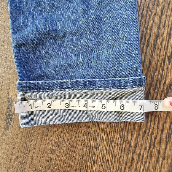 Levi's 515 Capri Cuffed Leg Medium Wash Jeans Size Women's 6 - Picture 9 of 11